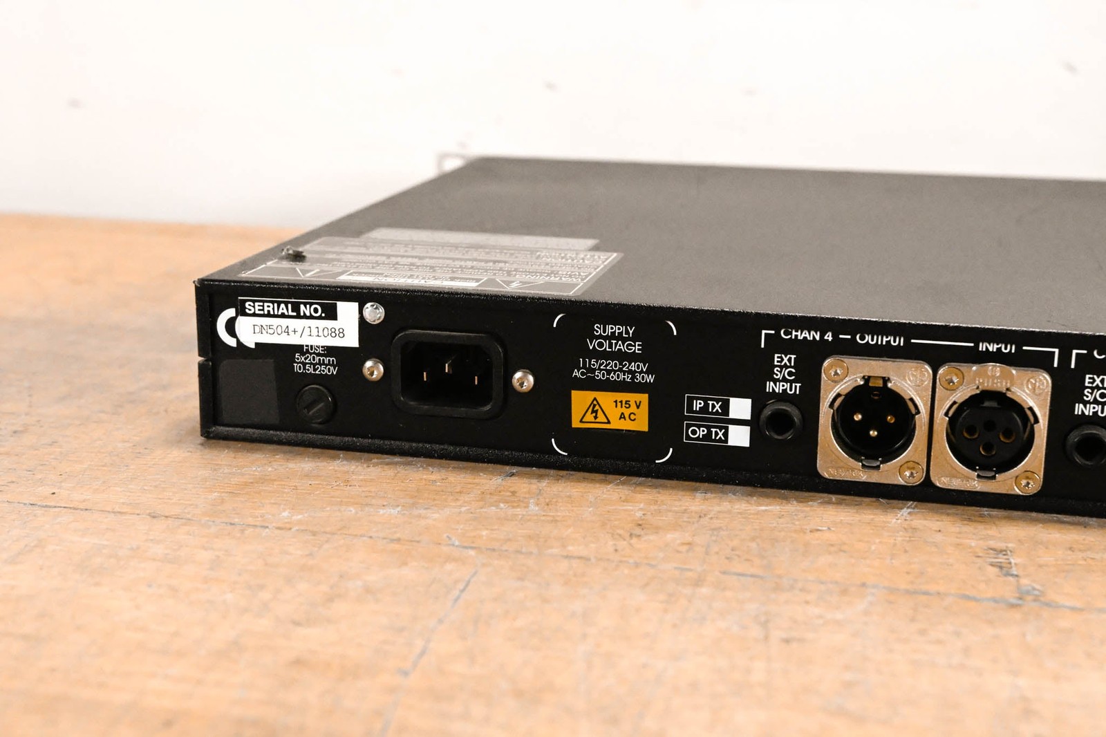Klark Teknik DN504+ Quad Compressor Limiter CG01XV6