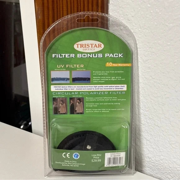 Two Tristar Optics Filter Bonus Pack 52mm (UV Filter, Polarizer Filter, Pouch)