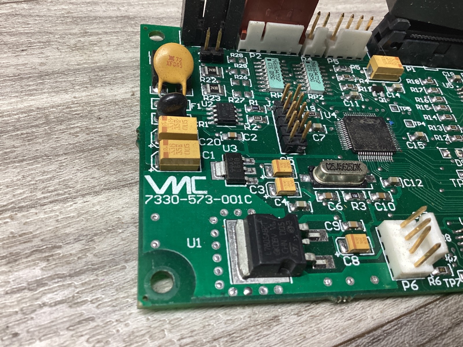 VMC 7330-573-001C CIRCUIT BOARD #108N64