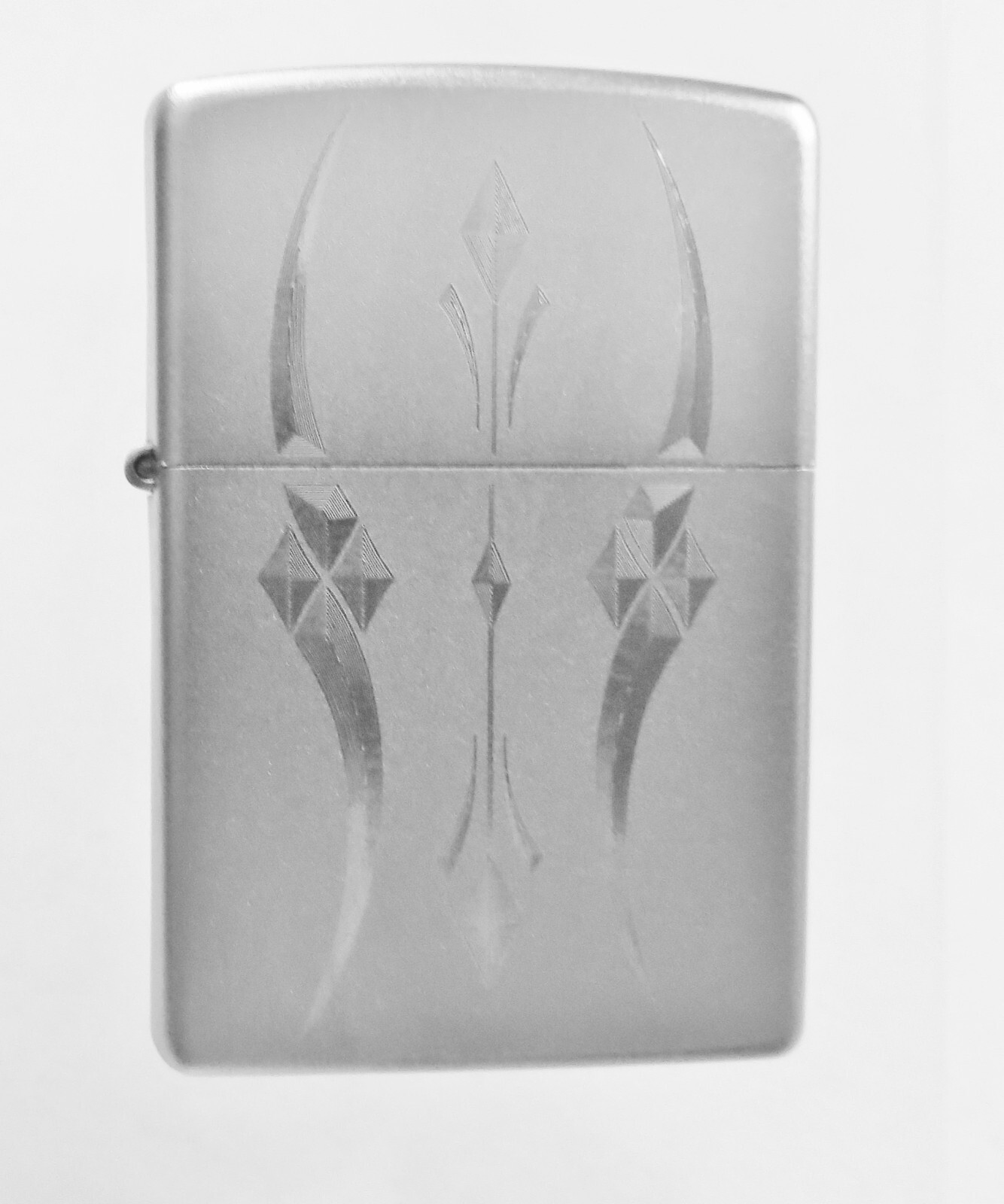 Zippo Engraved Pristine Curves Lighter Satin Chrome  21155 NEW
