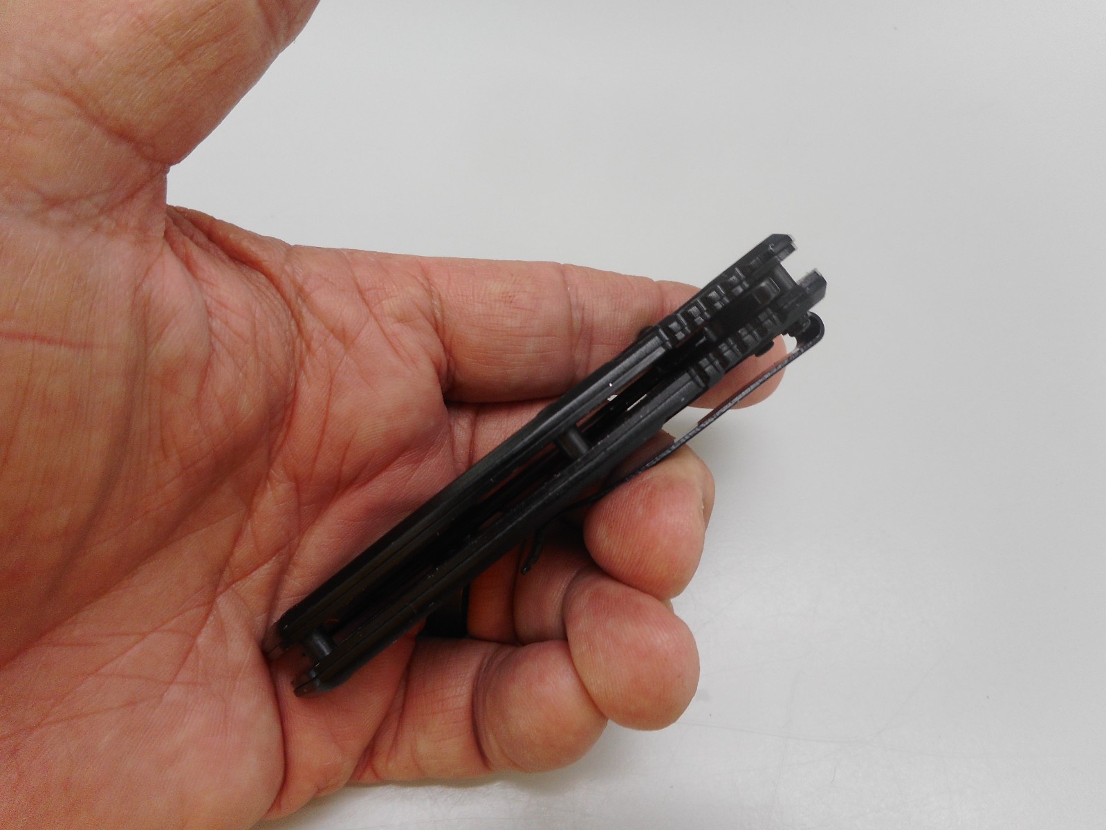 Smith Wesson ExtremeOps Pocket Knife Liner Lock Combo Edge Blade SWA24S