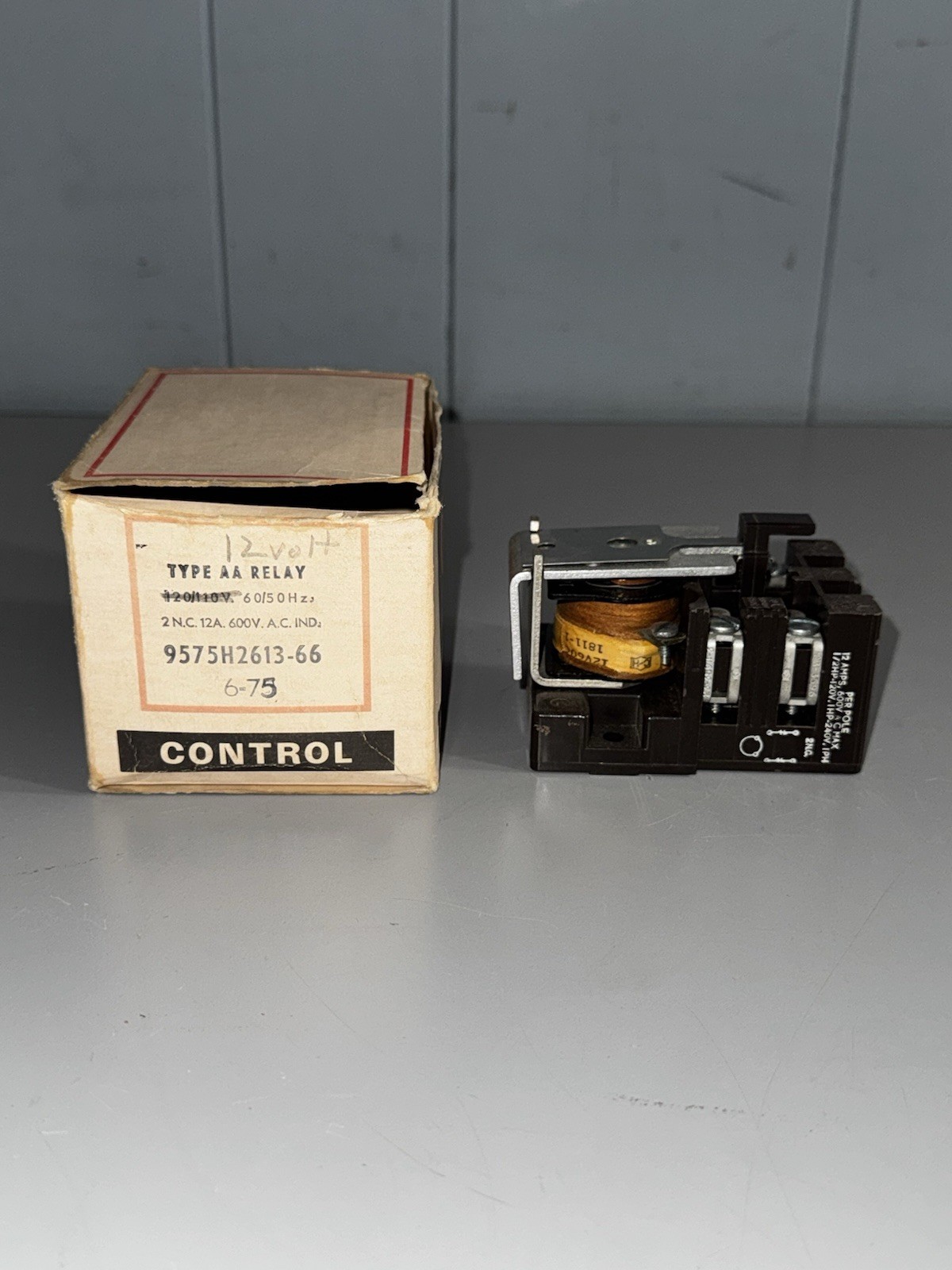 EATON CORPORATION 9575H2613-66 9575H261366 Relay - NEW