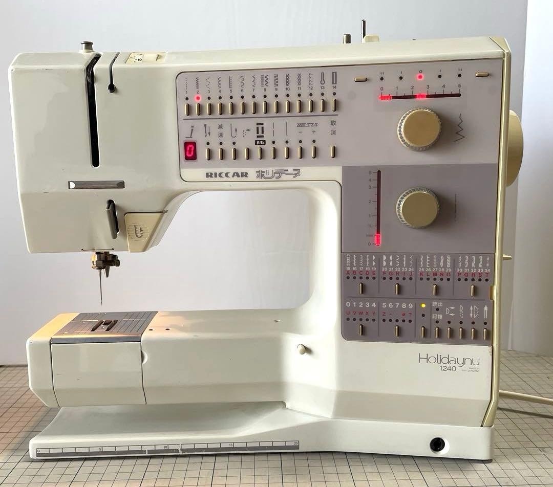 BERNINA RICCAR Holidaynu 1240 Computerized Sewing Machine Swiss Tested Used