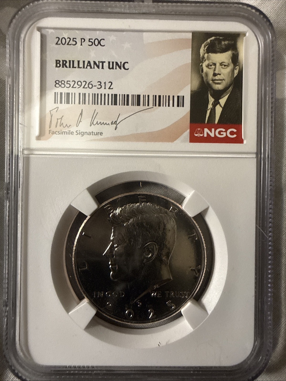 2025-P Kennedy Half Dollar 50C NGC GRADED BU w/ Picture !! Excellent Collector