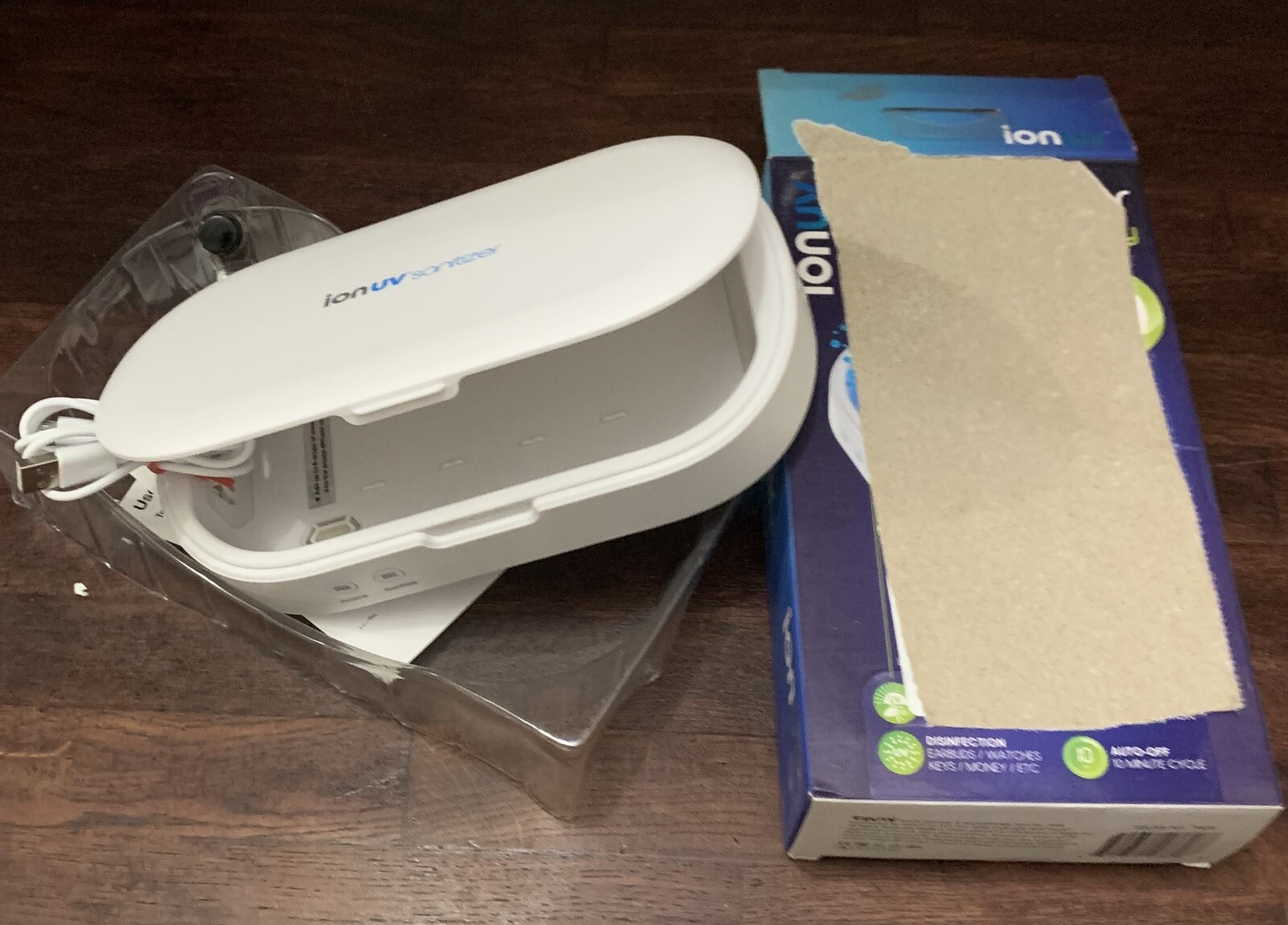 TZUMI ionUV l UV Sanitizer with Aromatherapy l Kills 99.9% of Germs l White