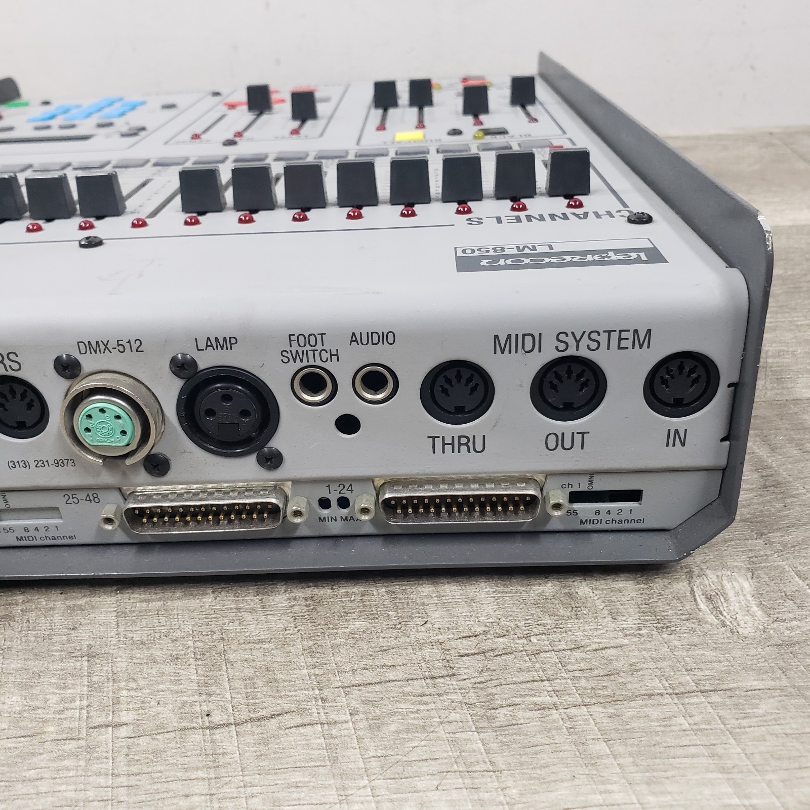 *UNTESTED* Powers Up - Leprecon LM-850 MIDI Light Board Control Console *PARTS*