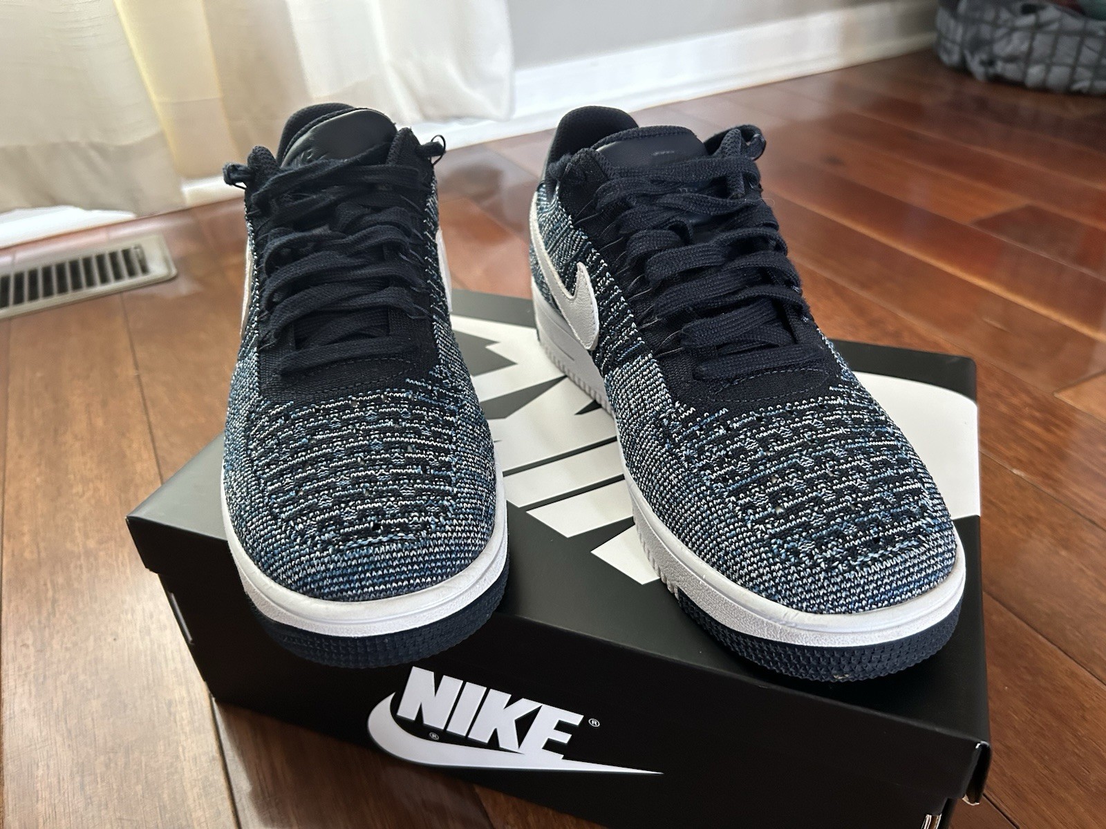 Nike Air Force 1 Low Ultra Flyknit M8.5 **Rare**