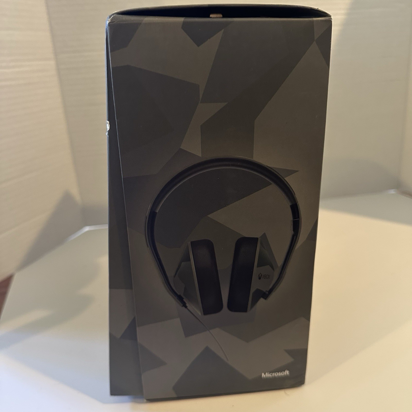 Xbox One Stereo Headset Armed Forces Box, EUC Pre-Owned