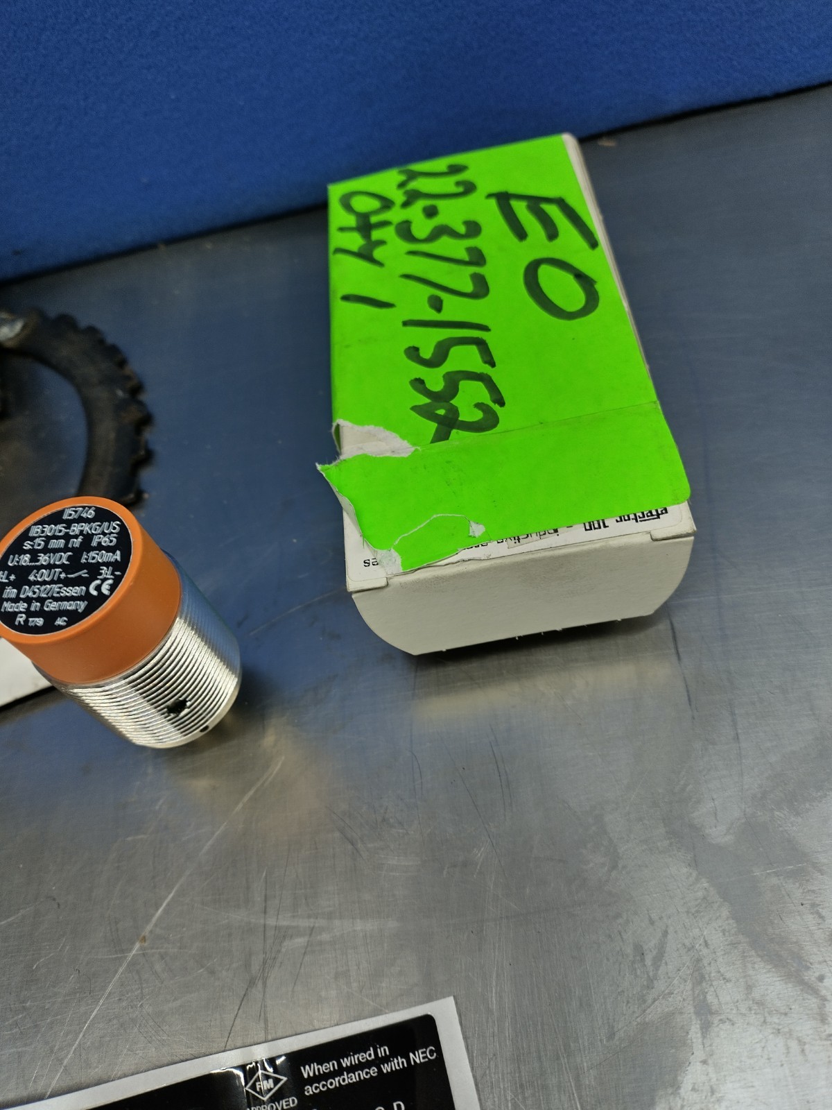 IFM Efector IIB3015-BPKG/US Proximity Sensor II5746 =NIB=