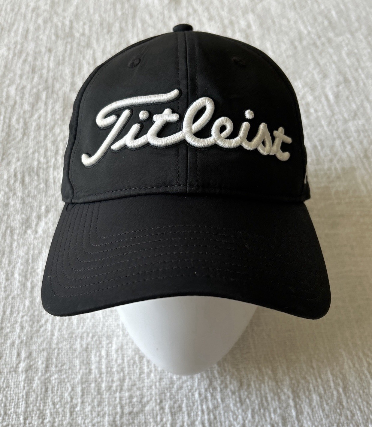 Titleist Hat Cap Pro V1 FJ Strap Back  One Size Flex Black
