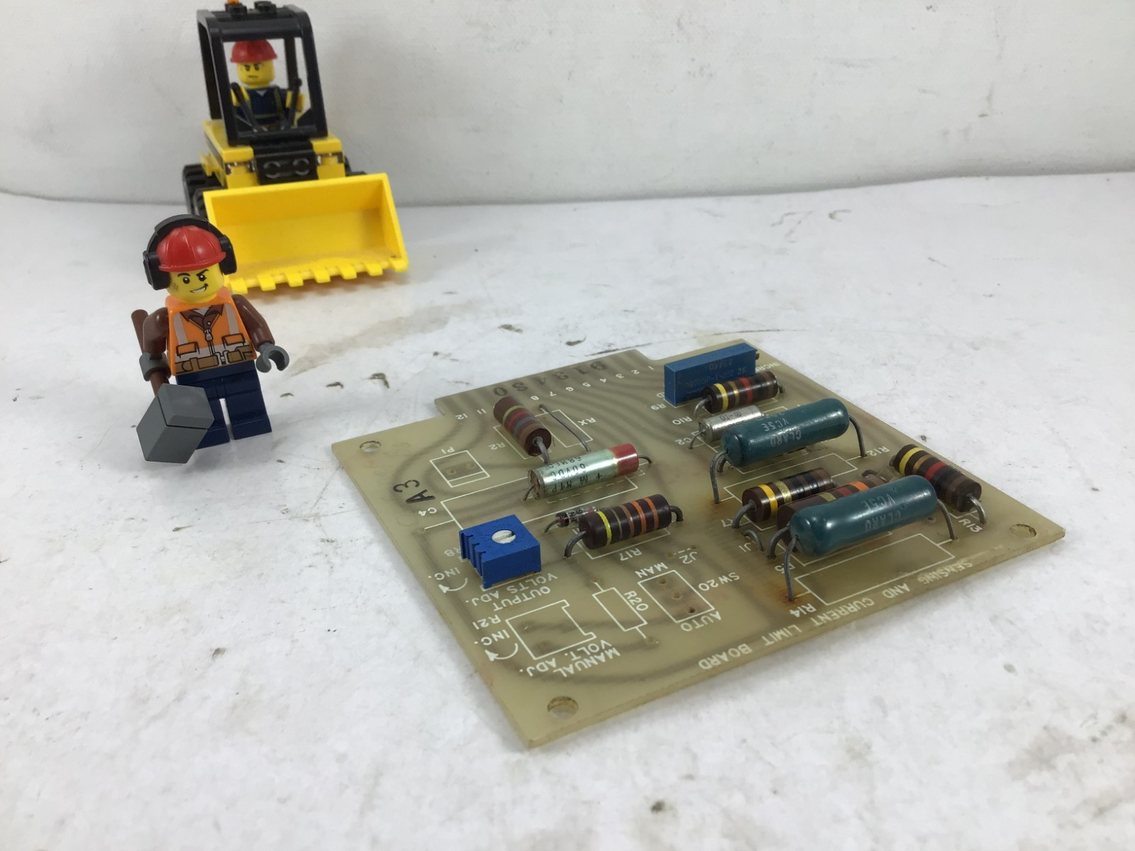 PC7404-29 REV 2 - POWER CONVERSION - SENSING & CURRENT LIMIT BOARD - **UNUSED**