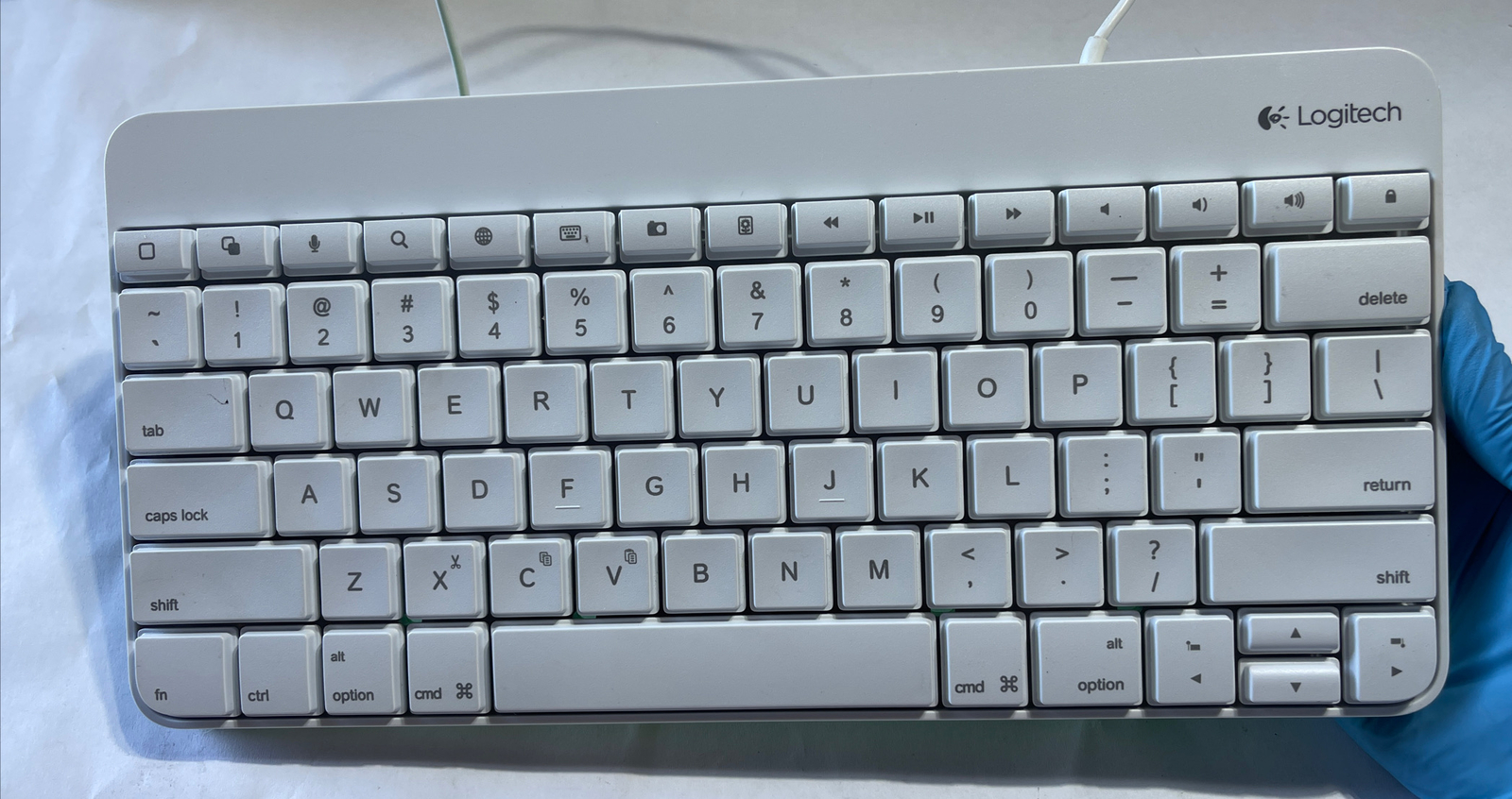Logitech Wired Keyboard Y-B0004 For iPad/iPhone Lightning Connector 820-006097