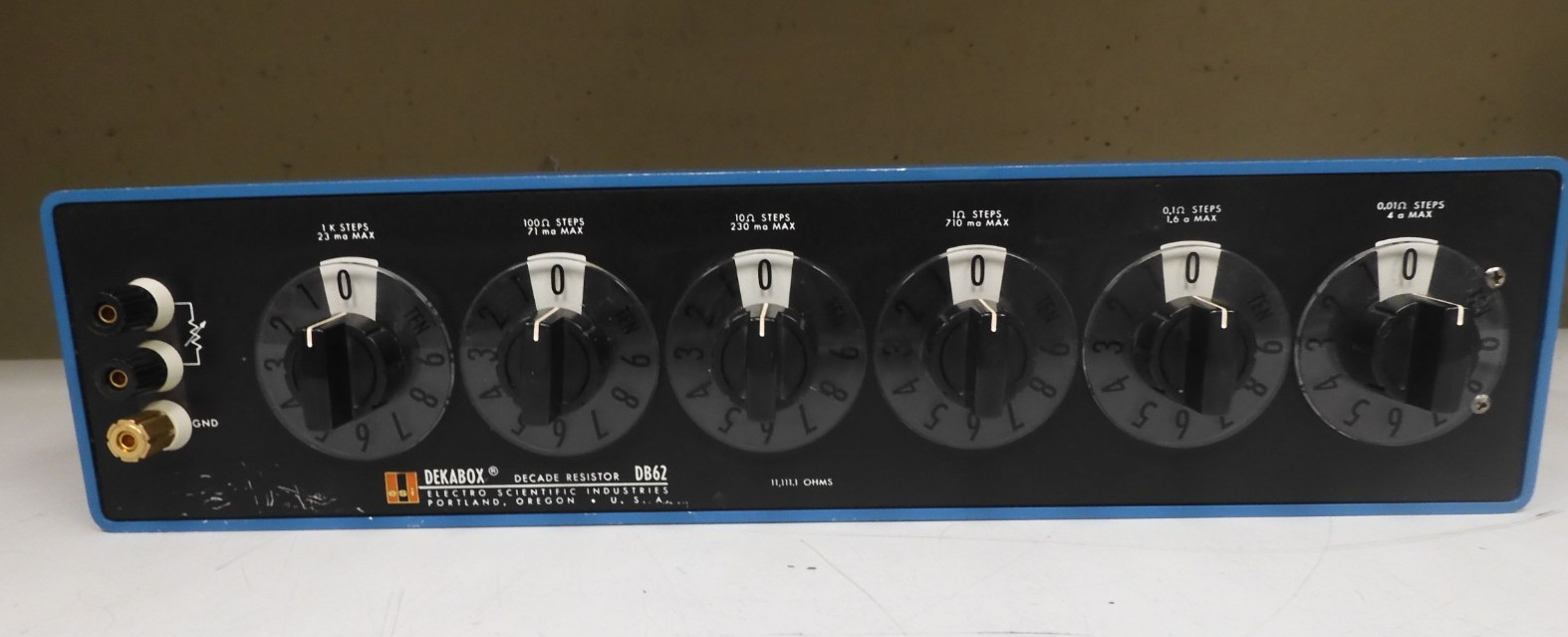 ESI Dekabox DB62-11K - Decade Resistor (.01 Ohm - 11.11 kOhms) - QF75