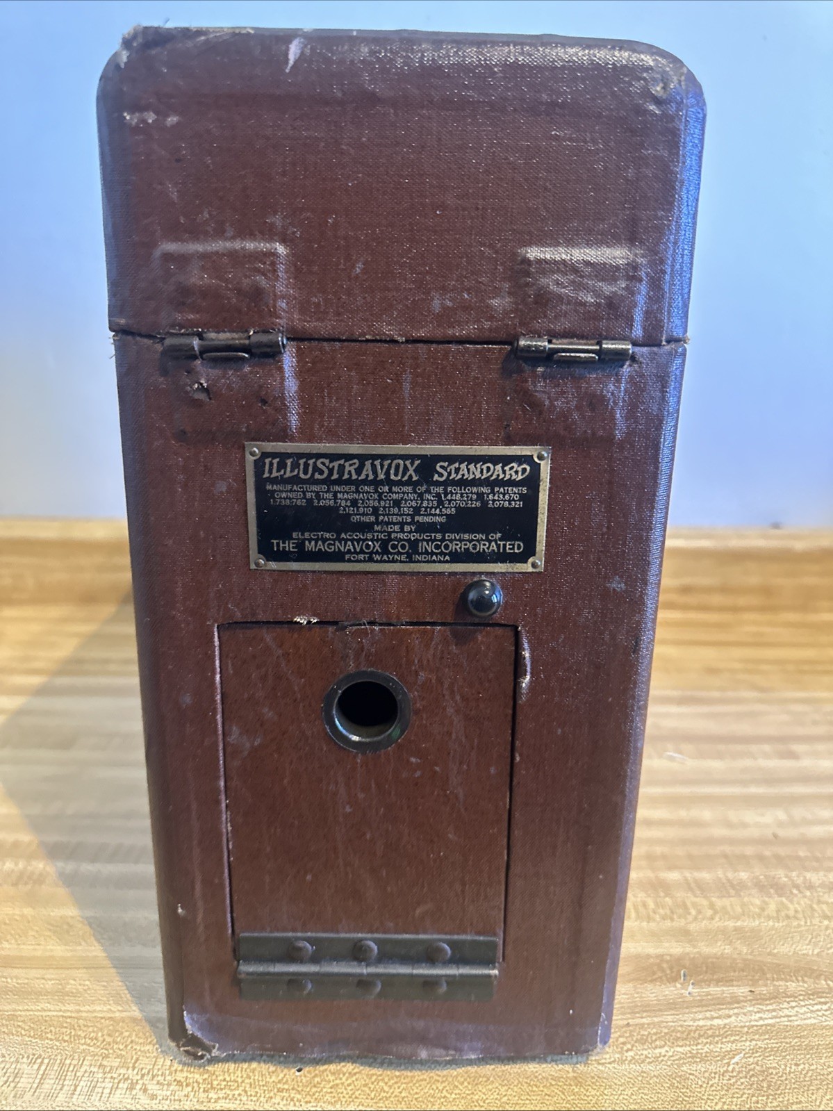 Vintage 1940s Illustravox Standard Film Projector & Record Player Magnavox Old !