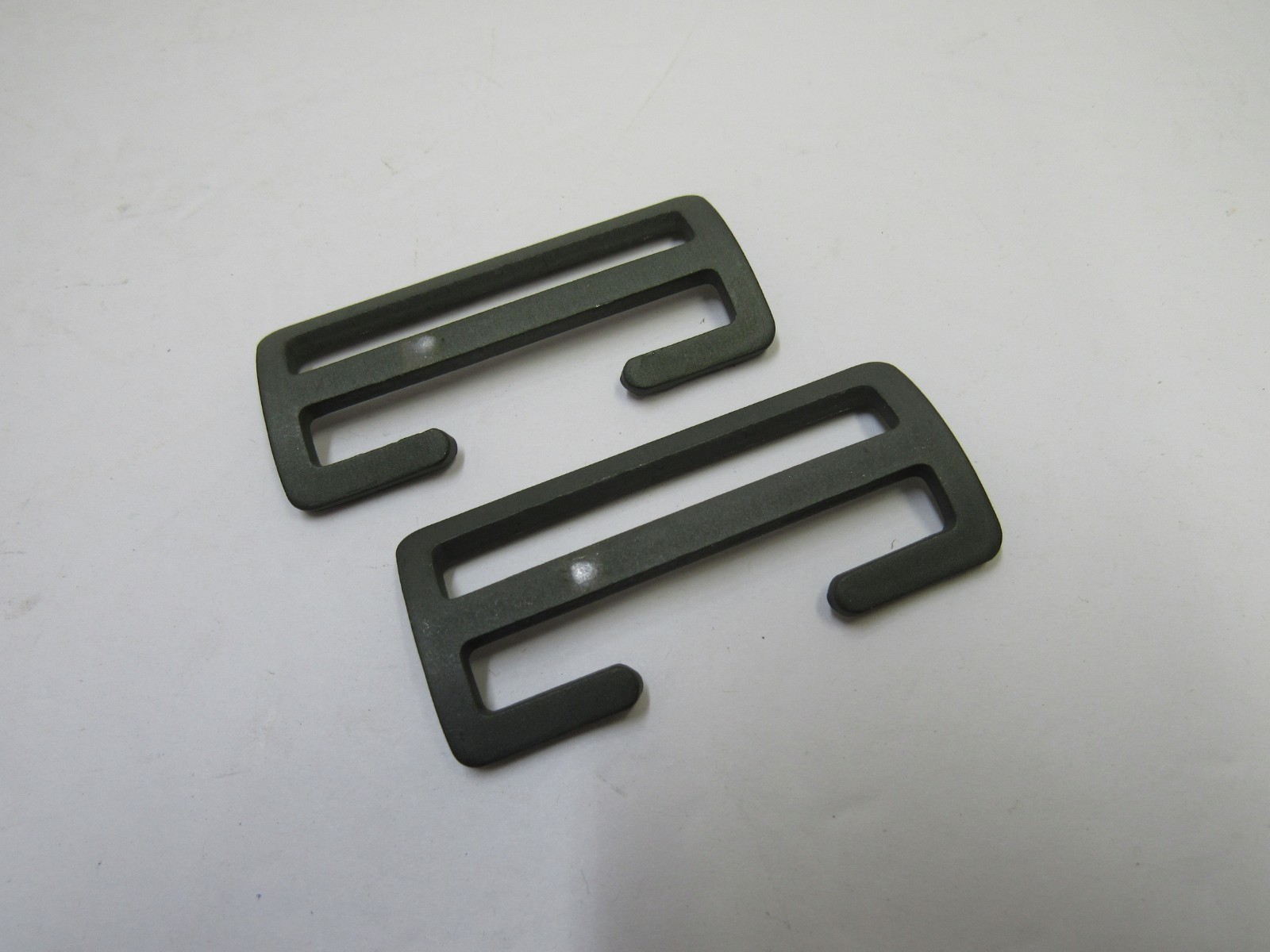 2 Danish Small & Large Pack L Strap Buckles Aluminum British Pattern 37 Type NOS