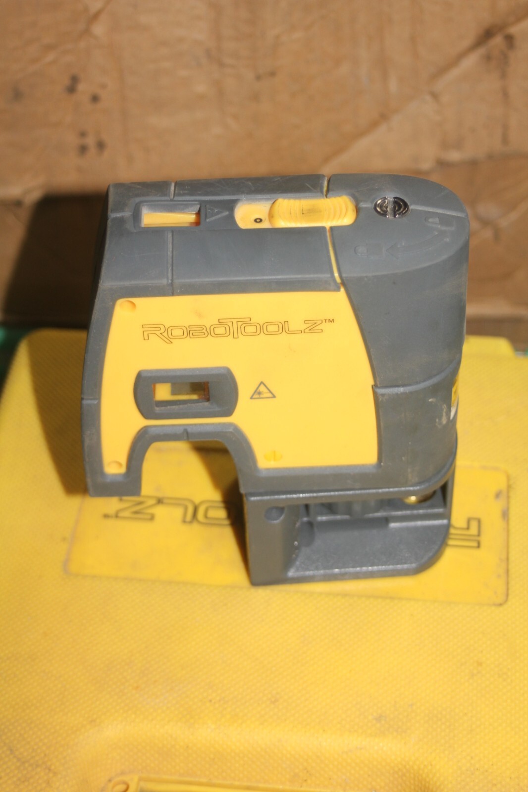 Robotoolz Electronic Leveling 5-Beam Laser RT-7610-5