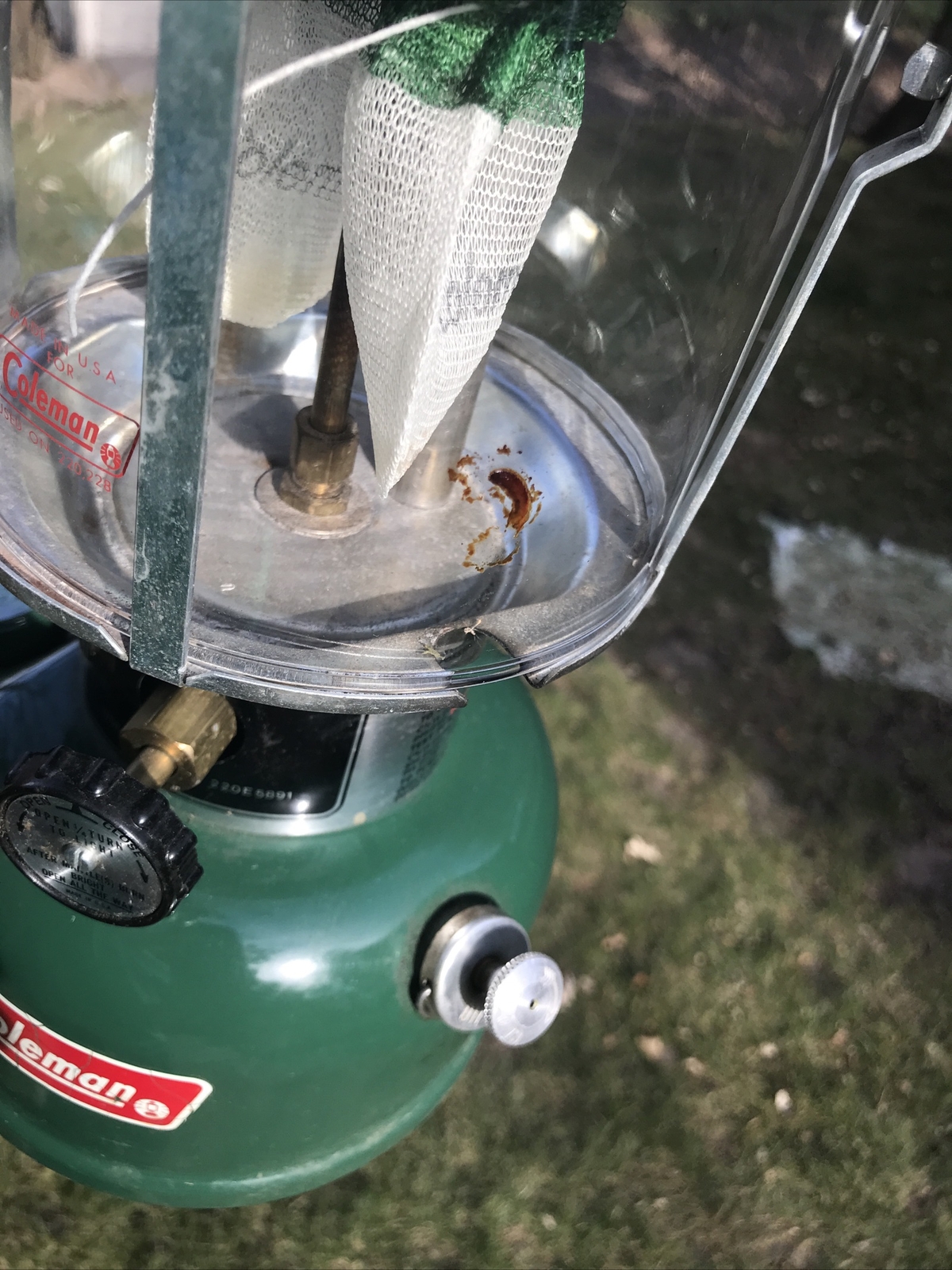 COLEMAN MODEL 220K LANTERN DATED 2/80