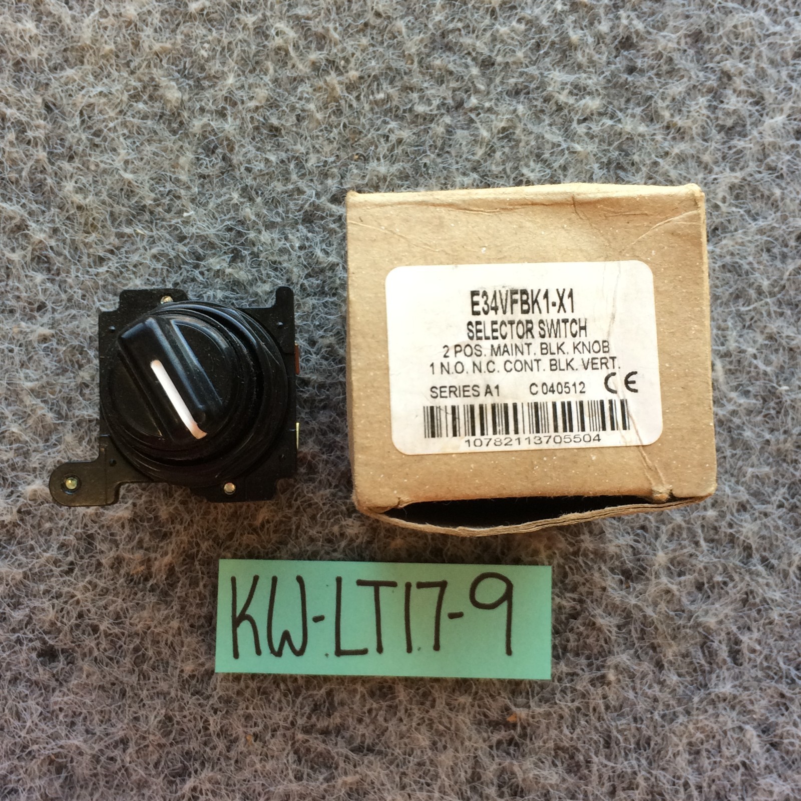 Cutler-Hammer E34VFBK1-X1 Selector Switch NOS