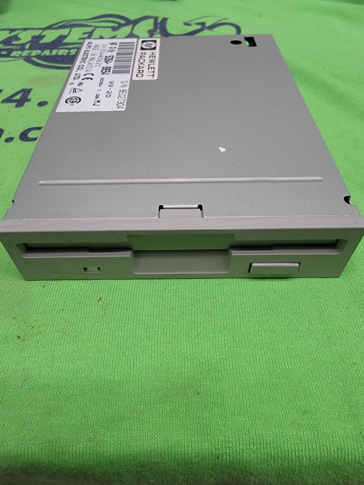 ALPS 3.5” 1.44MB Internal Floppy Drive -  DF354N062C - HP 5064-6654