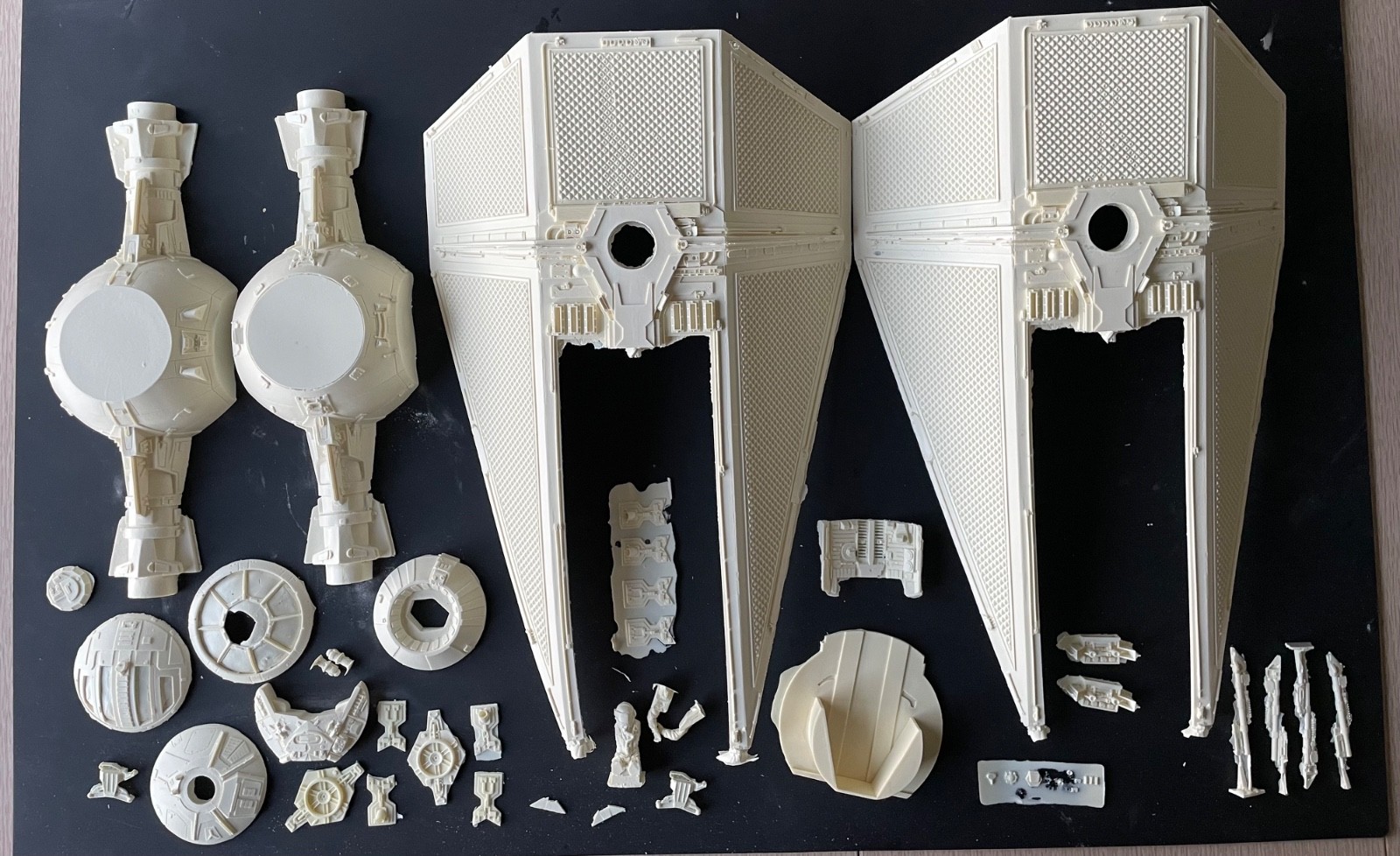 Studio Scale Tie Interceptor Resin Casted Model Kit (1/24