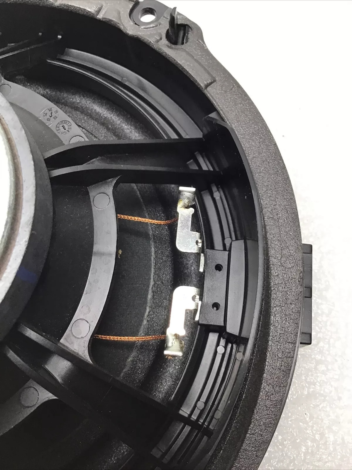 Ford Focus /Escape 2012-2018 Front Left or Right Door Audio Speaker OEM