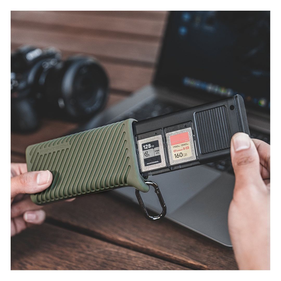 Pgytech CFexpress CreateMate Card Reader Moss Green Case