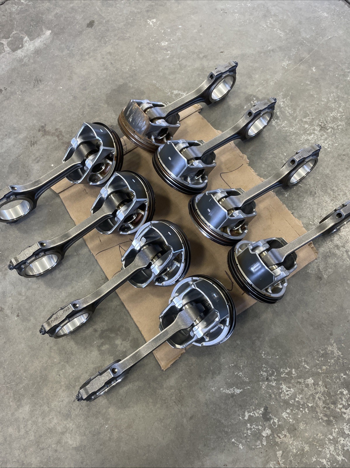20 22 2020 2021 2022 F250 F350 F450 F550 7.3 godzilla CONNECTING ROD PISTON RING