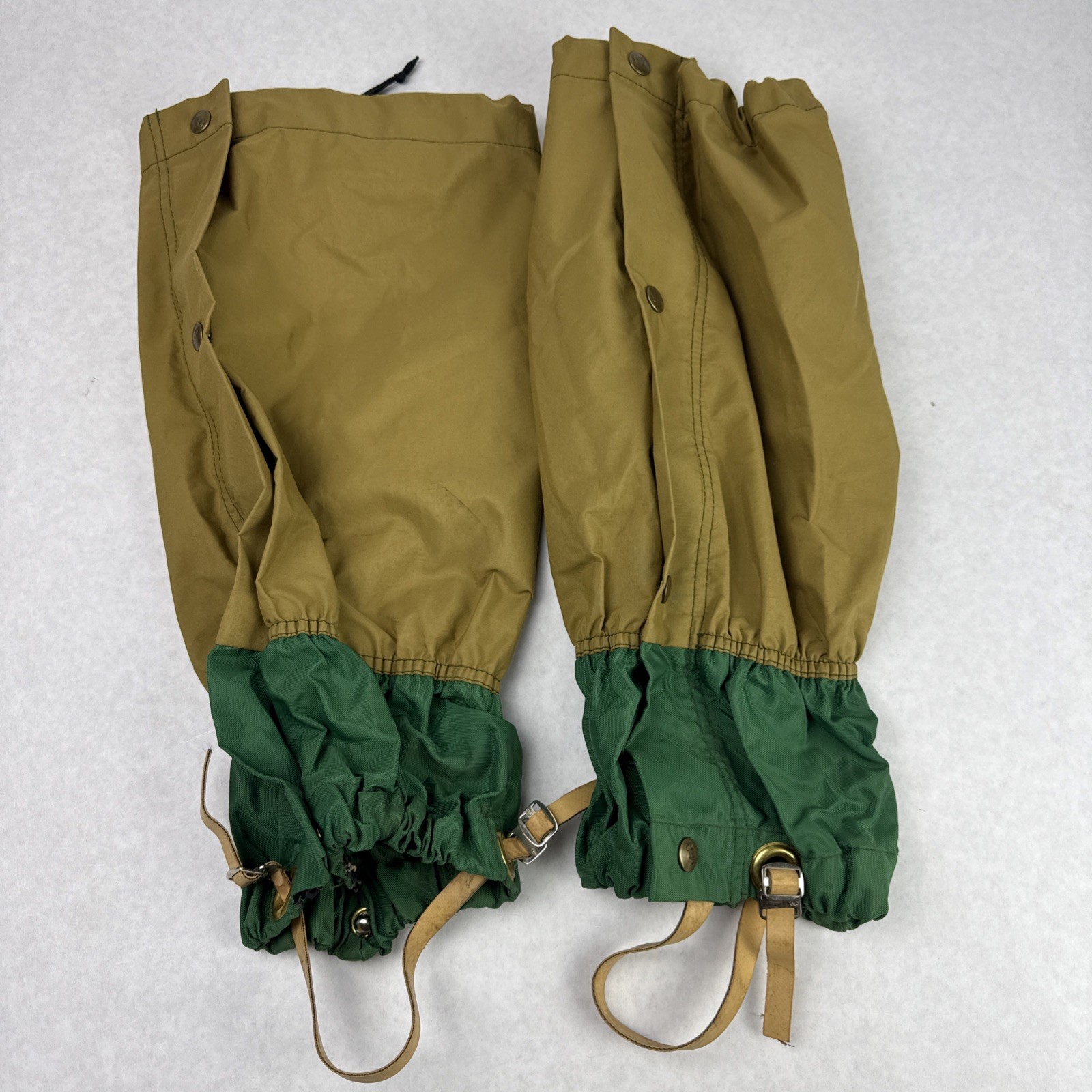 Vintage REI Gore-Tex Green Brown Gators - Size Large - 19" in Length Made in USA