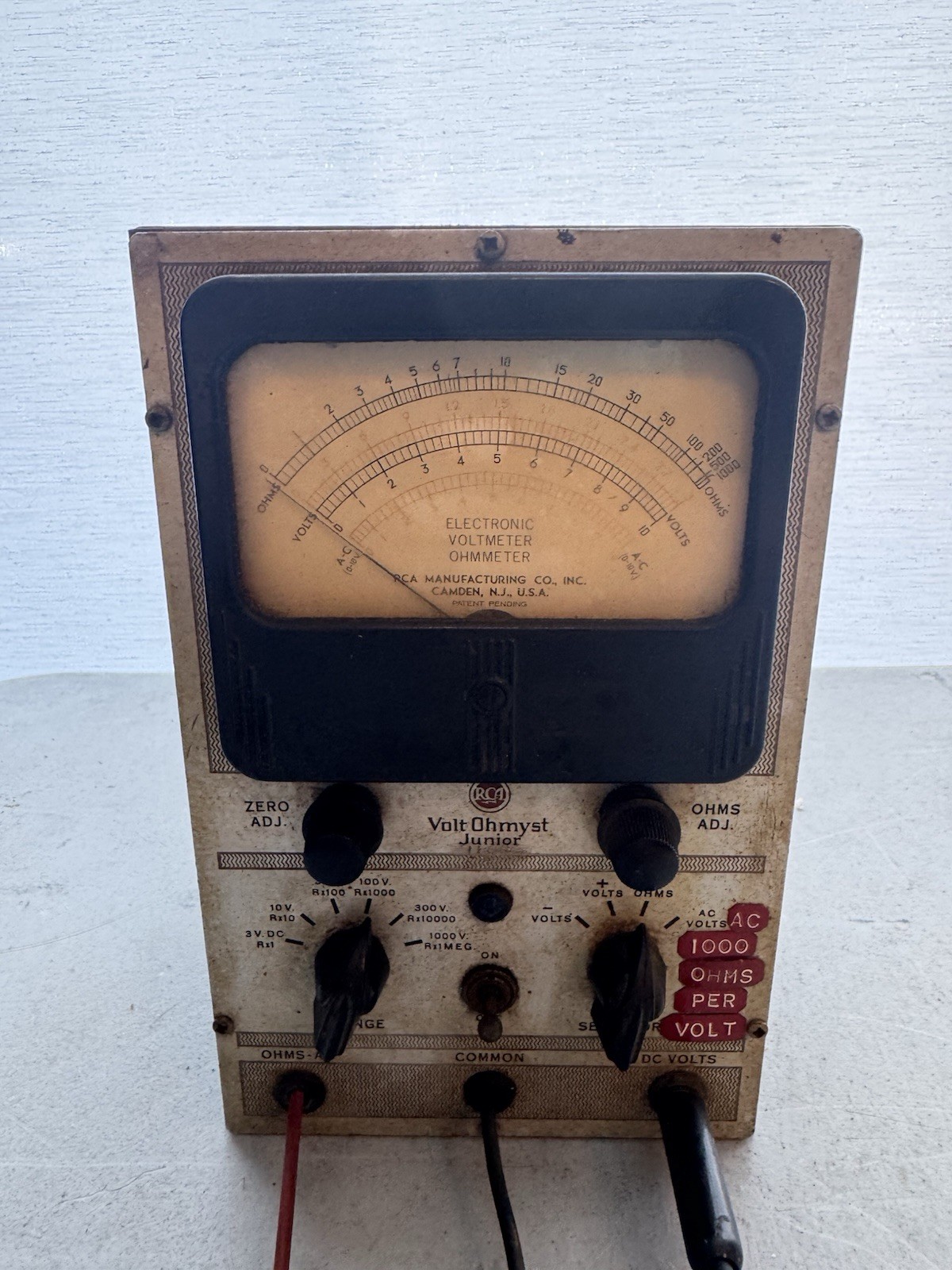 Rare RCA Junior Volt Ohmyst Analog Volt-Ohm Meter With Leads