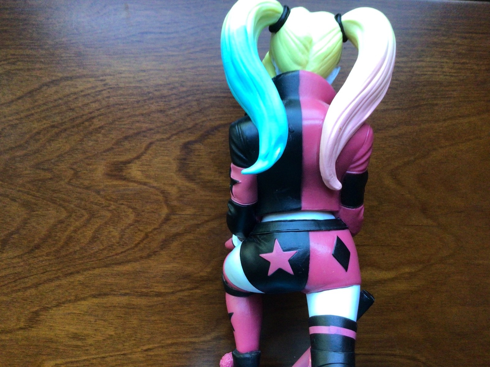 Cable Guys Harley Quinn Controller Phone holder Red Black DC Comics