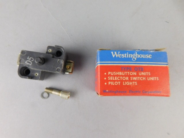 Westinghouse 369D696GO2 Contact Block (NC)0T2D - NEW Surplus!