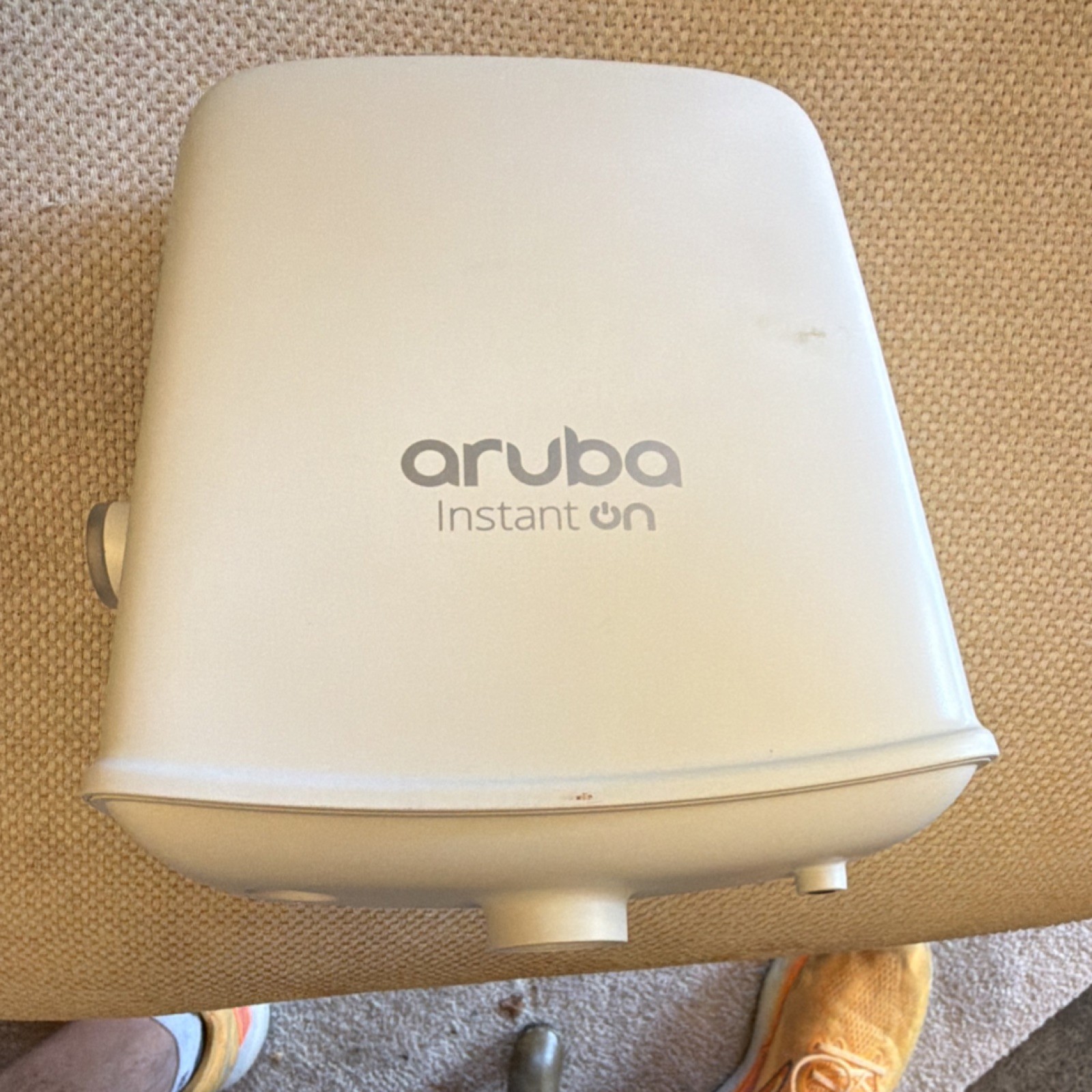 Aruba Instant On AP17 AP17-US R2X10A Wireless Access Point Ethernet White