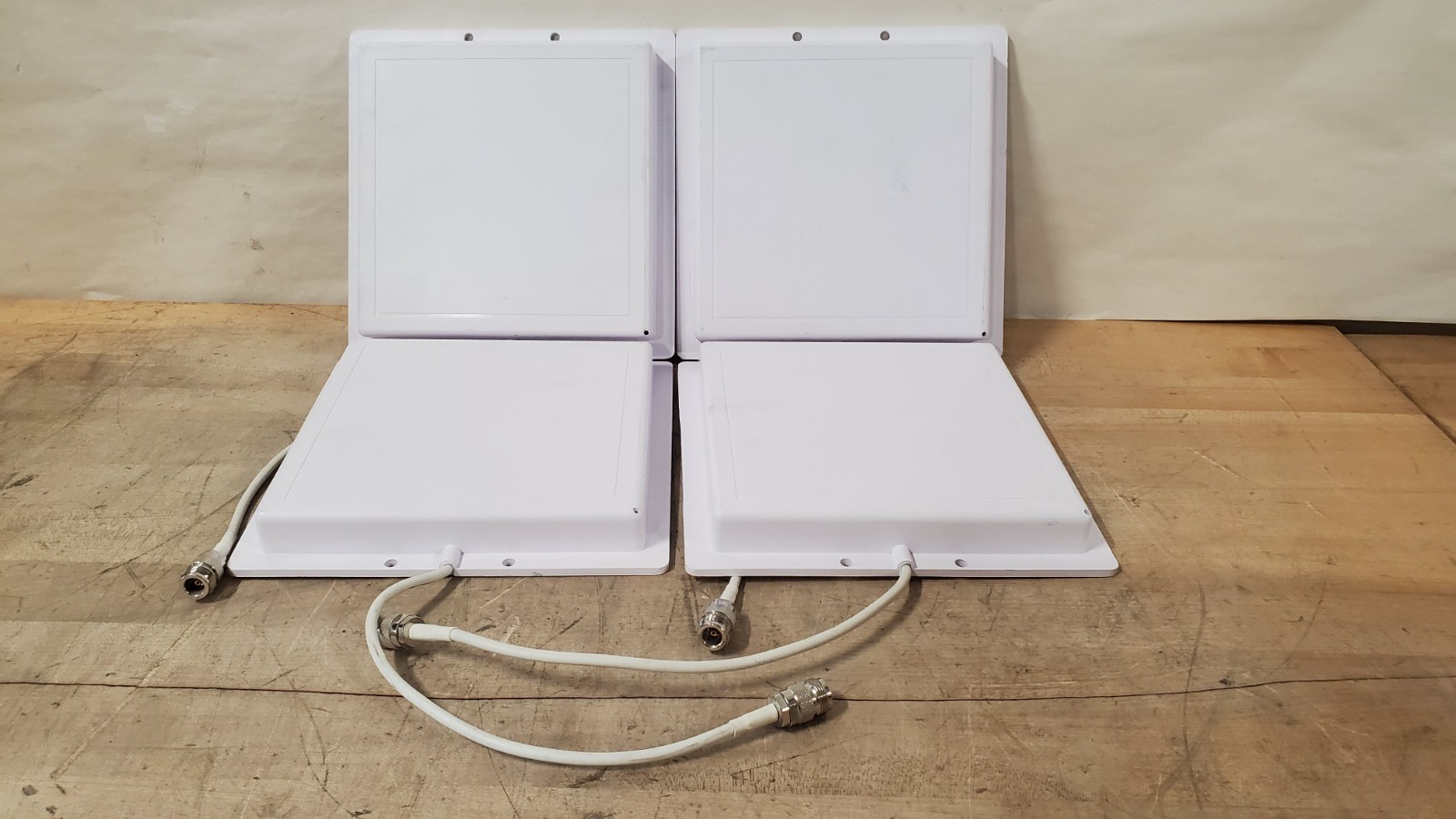 LOT OF 4 Hyperlink HG3514P Flat Patch Antennas