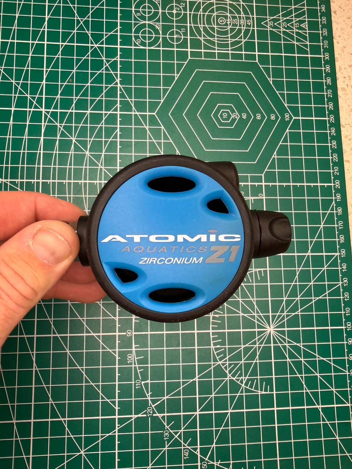 Atomic Aquatics z1 Second Stage Regulator-MINT CONDITION