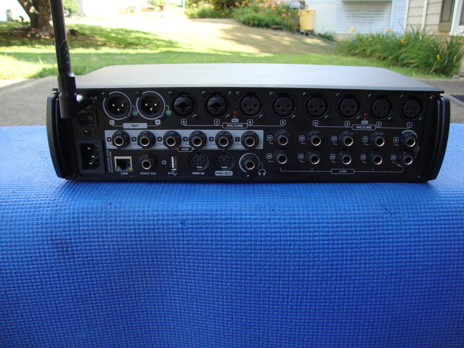 RCF M 18 Digital Mixer with Integrated Effects