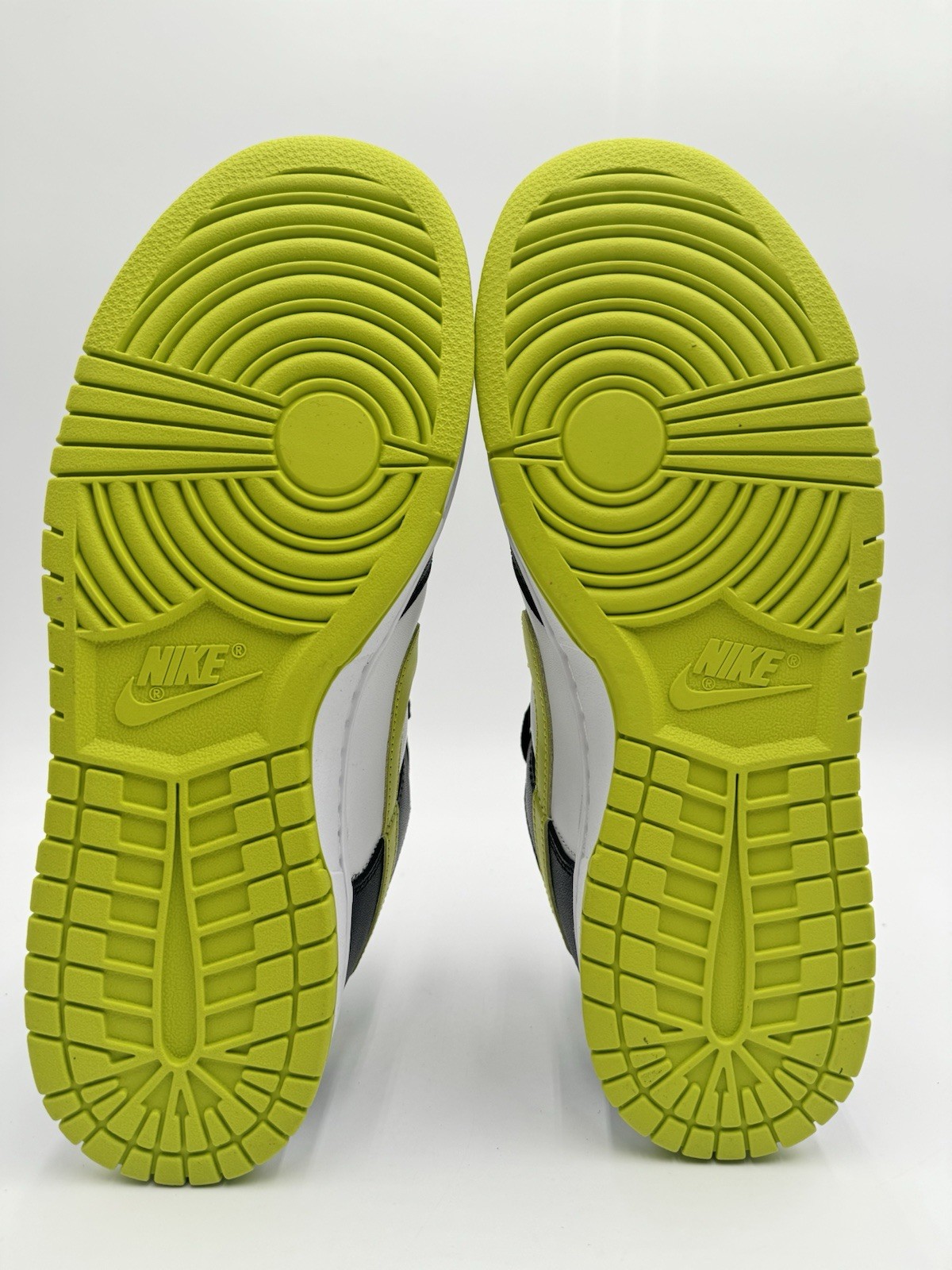 Nike Men's Dunk Low Size 11 Black Bright Cactus |DV0833-110|