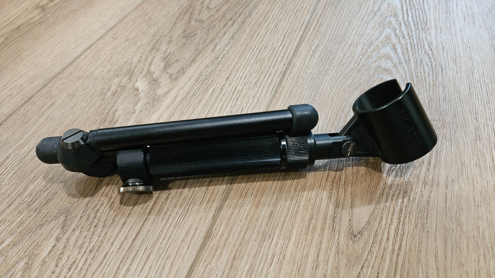 SONY Microphone Stand Desktop Tripod Foldable Used (Tripod Only)