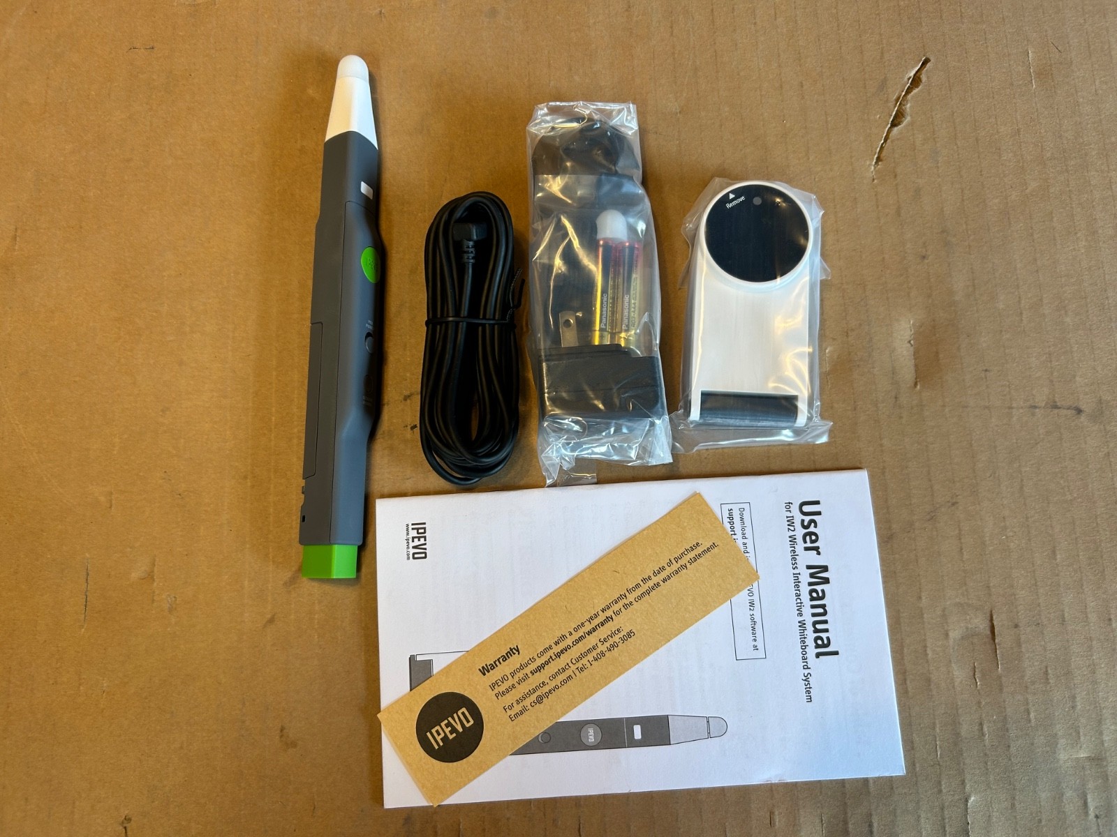 IPEVO IW2 Wireless Interactive Whiteboard System Pen & Accessories