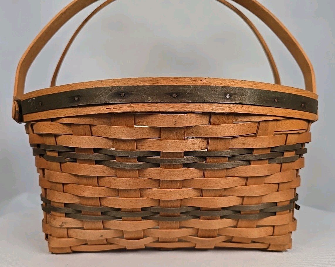 Longaberger 1996 Traditions Community Basket ~ Robust & Multifunctional