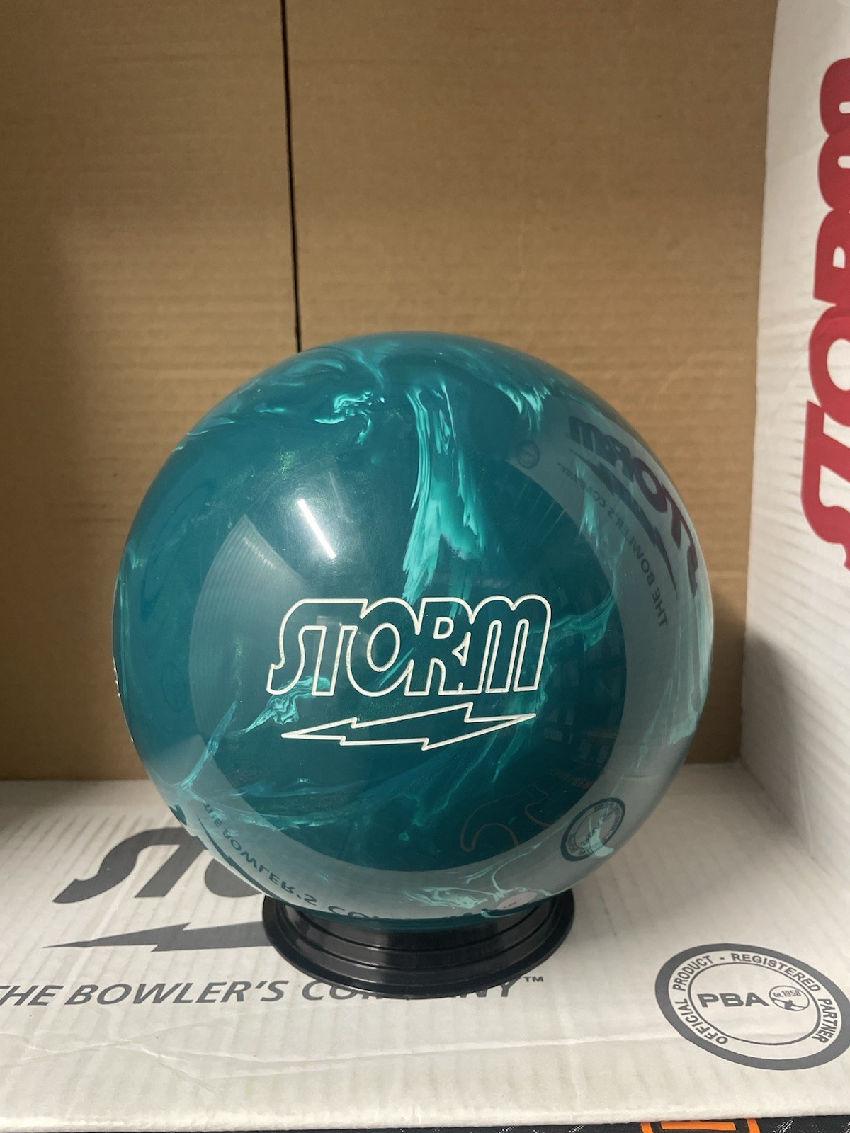 Storm Marvel Smash 15lbs! Overseas! NIB!