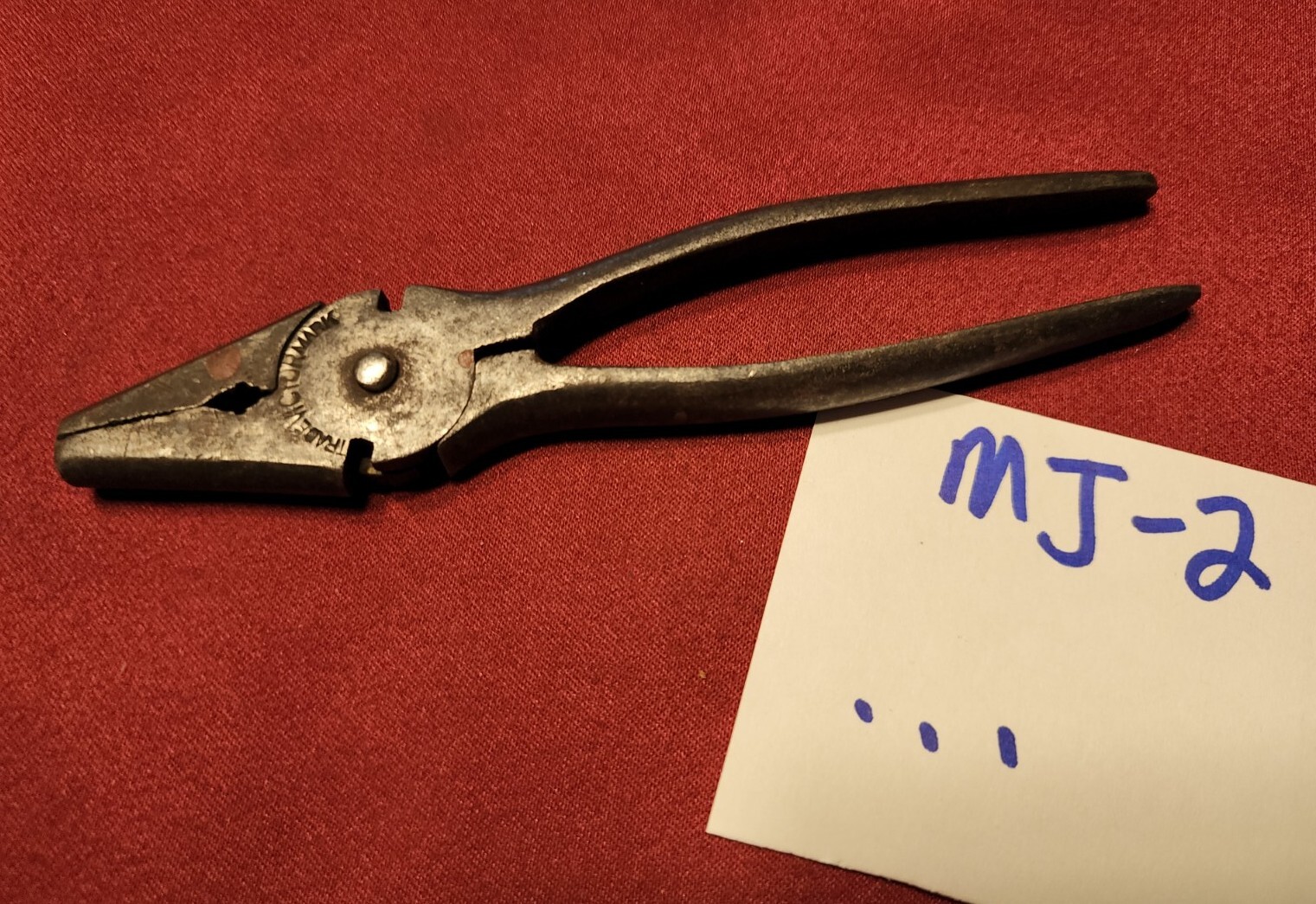 VICTOR DUCK BILL PLIERS CUTTERS CRIMPS 6" PLIERS VICTOR TRADE MARK Vtg - gw12
