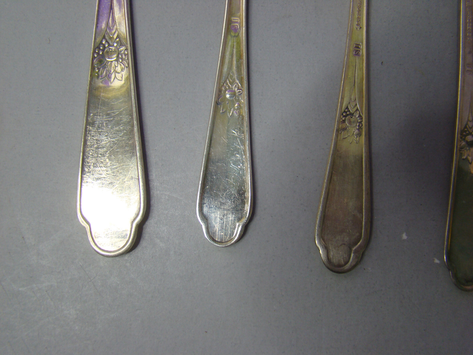 Lot of 7 wm rogers silverplate flatware spoons 5 x 6", 1 x 7.25", 1 x 8.5"
