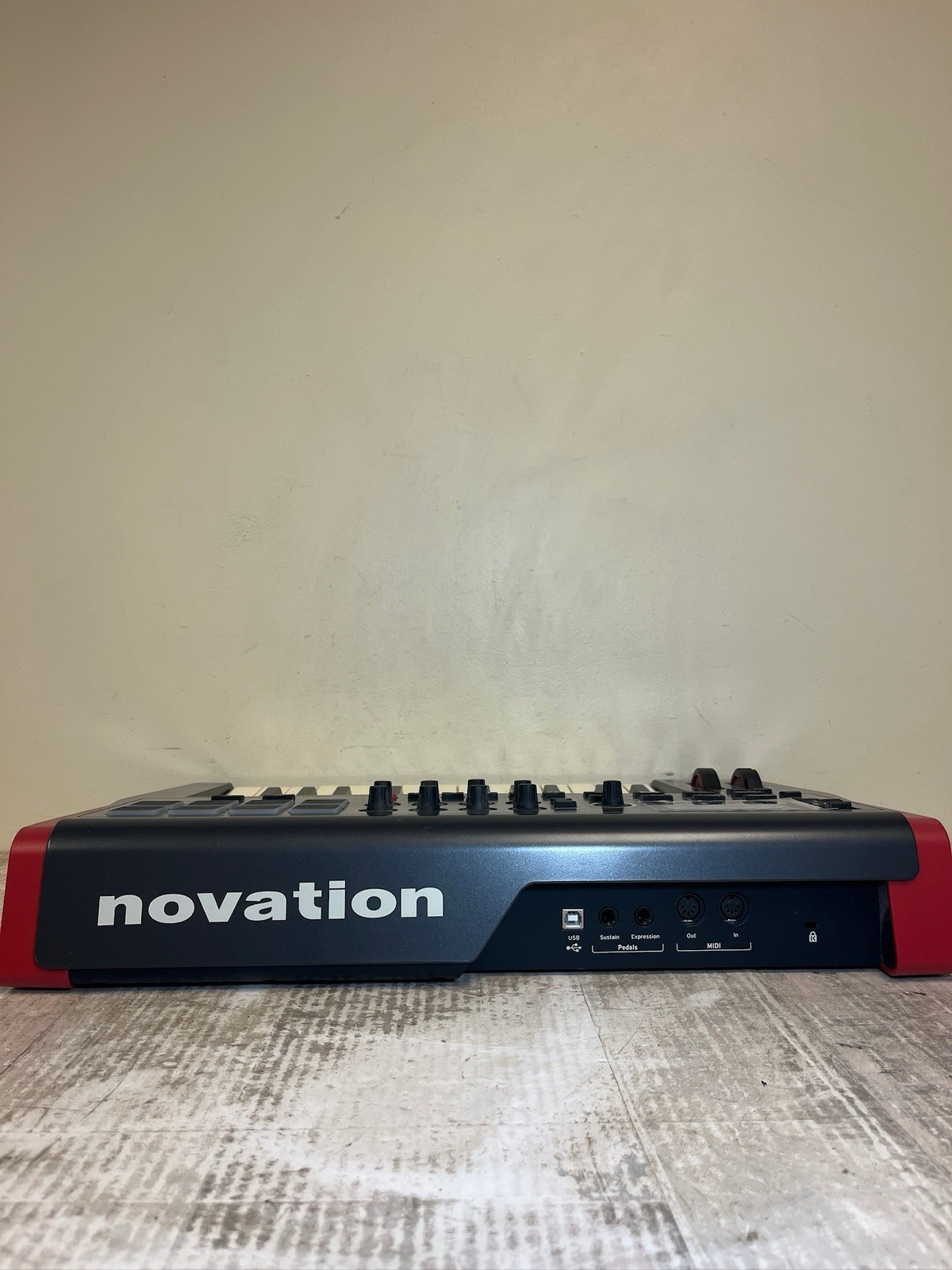 Novation IMPULSE 25 Ableton Live 25-Key MIDI USB Keyboard Controller Tested
