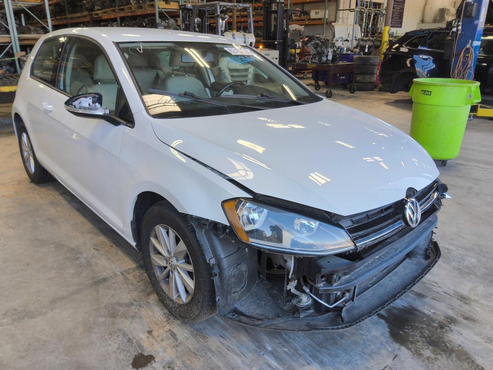 Used Battery Tray fits: 2015 Volkswagen Golf Grade A