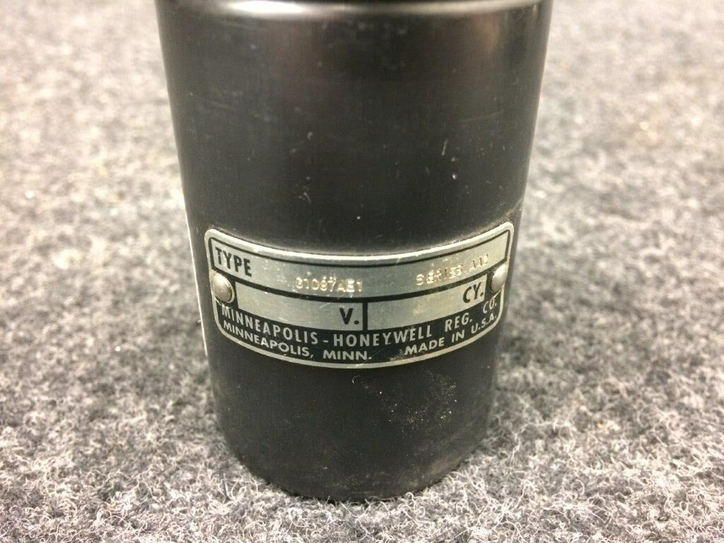 G1087AE1 (M/N: AA2) Honeywell Temperature Switch (Volts: 14)