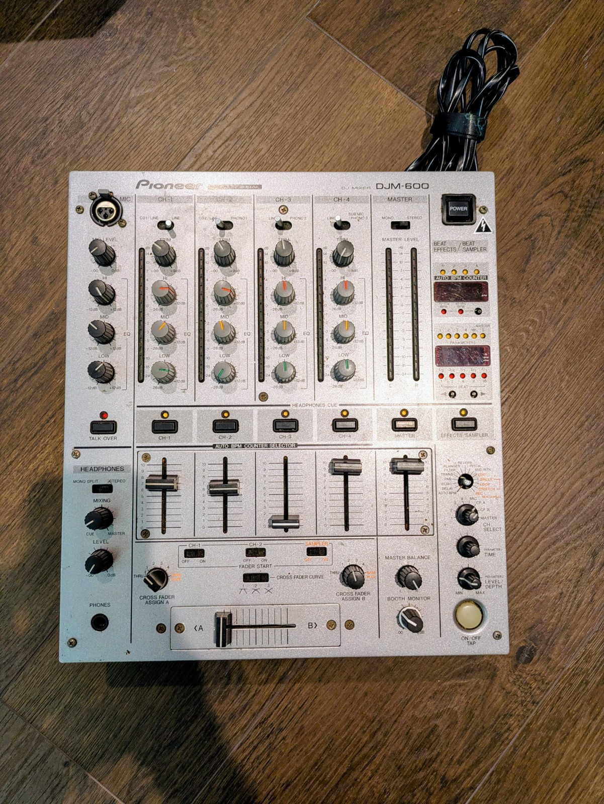 Pioneer DJM-600 Silver Mixer Tested and Works  """Please Read"""