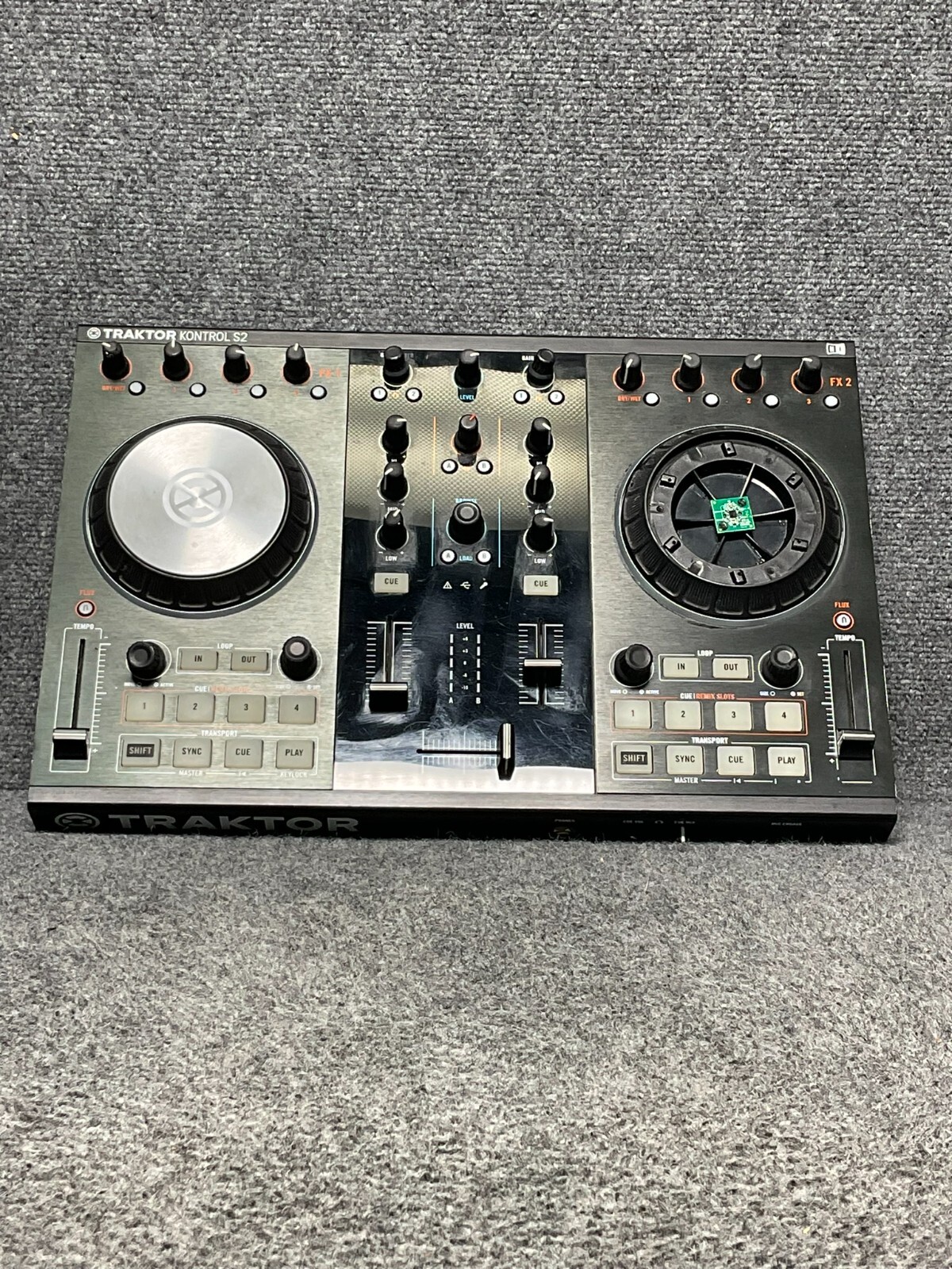 Native Instruments Traktor Kontrol S2 MK2 DJ Controller Black Used
