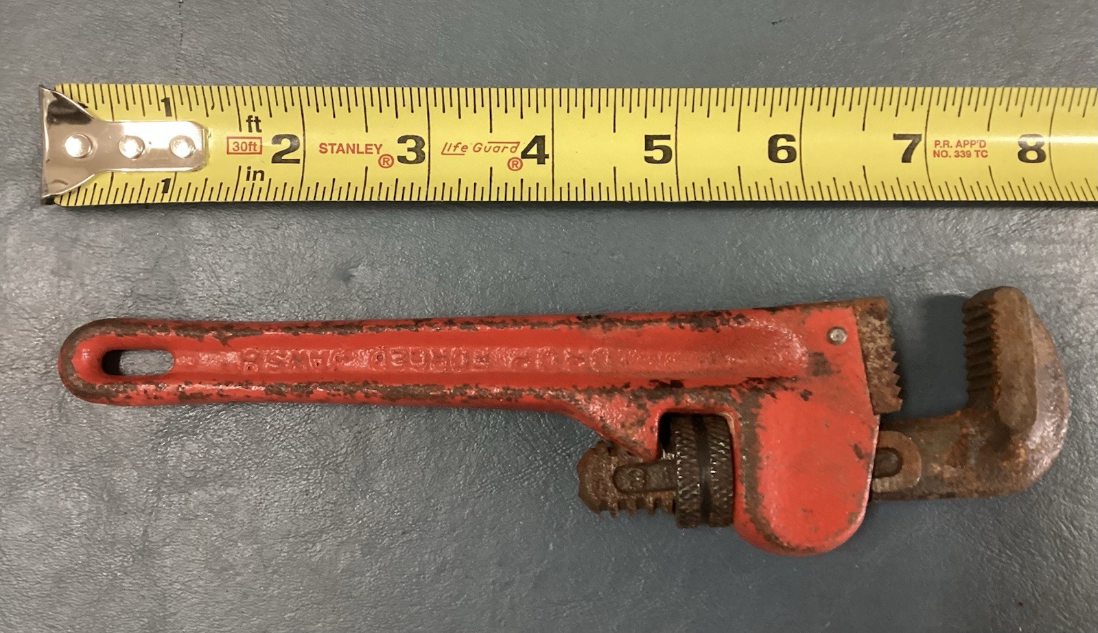 8" Pipe Wrench USA Red