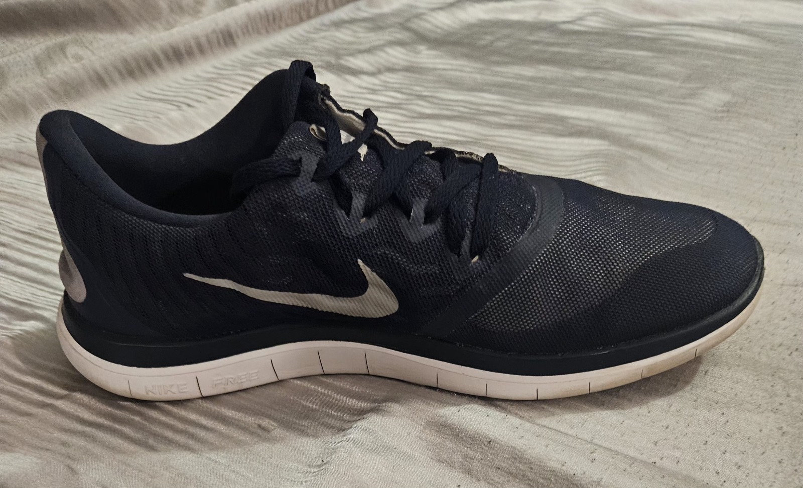 Size 10 - Nike Free 4.0 Obsidian