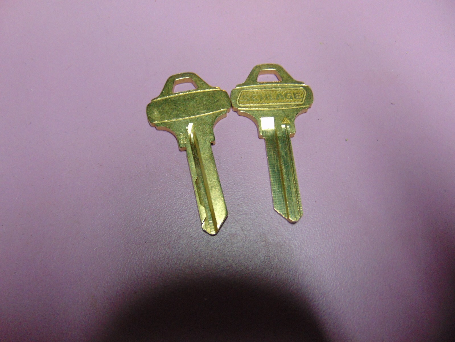 2 KEYS EVEREST SCHLAGE C123 KEYS UNCUT LOCKSMITH